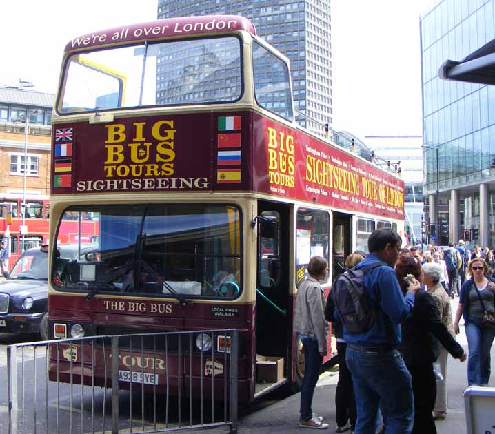 The Big Bus Leyland Titan T928